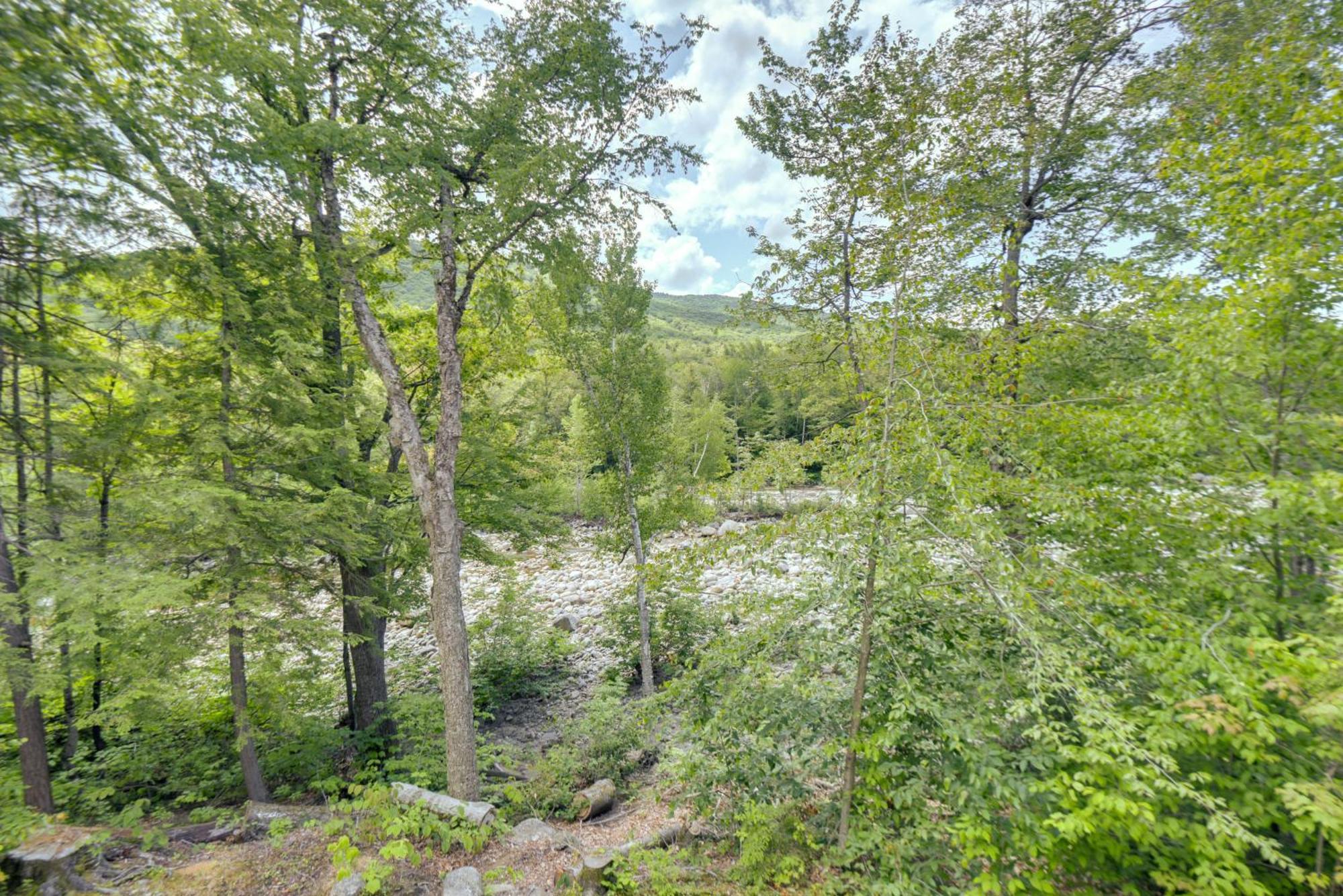 Well-Appointed Lincoln Abode Ski, Swim And Fish! Exterior foto